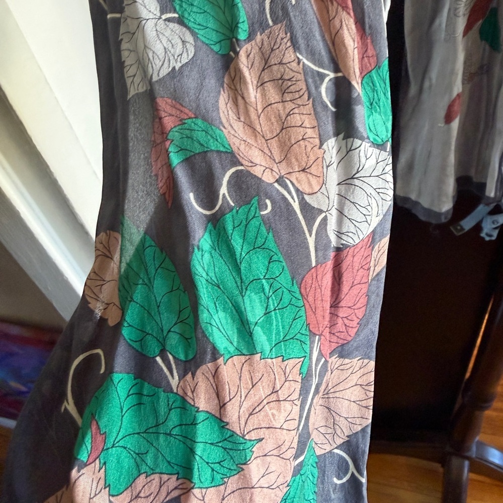 Leaf Patterned Sacha Scarf